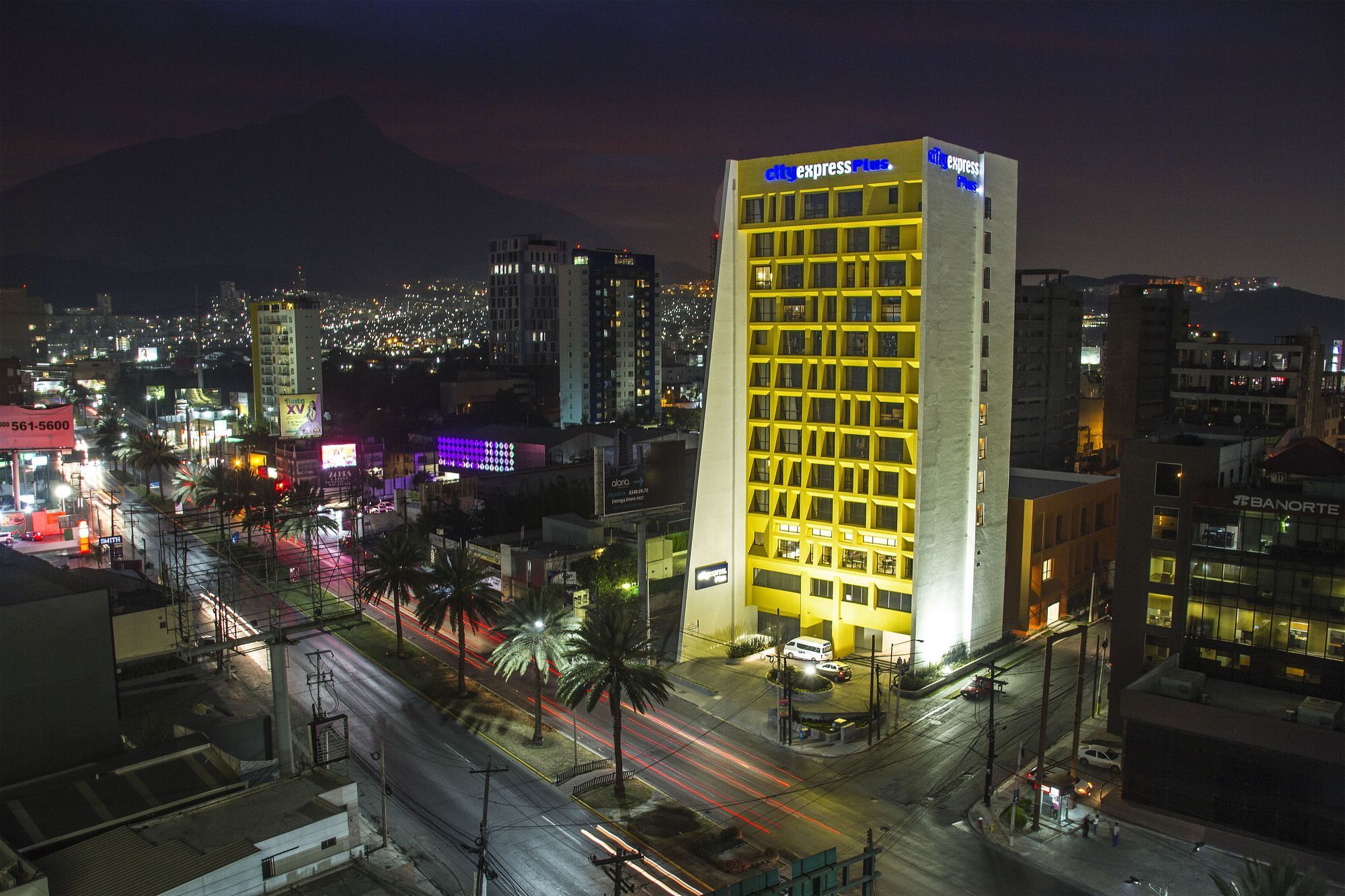 City Express Plus By Marriott Monterrey Galerias Exterior photo